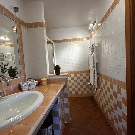 Oasi Del Monte Guest house